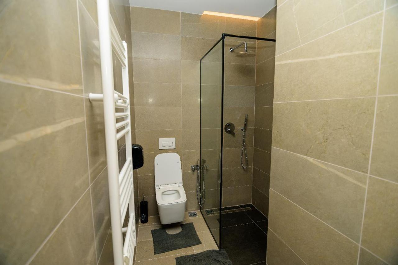 Hotel Zeneli Vlorë Εξωτερικό φωτογραφία