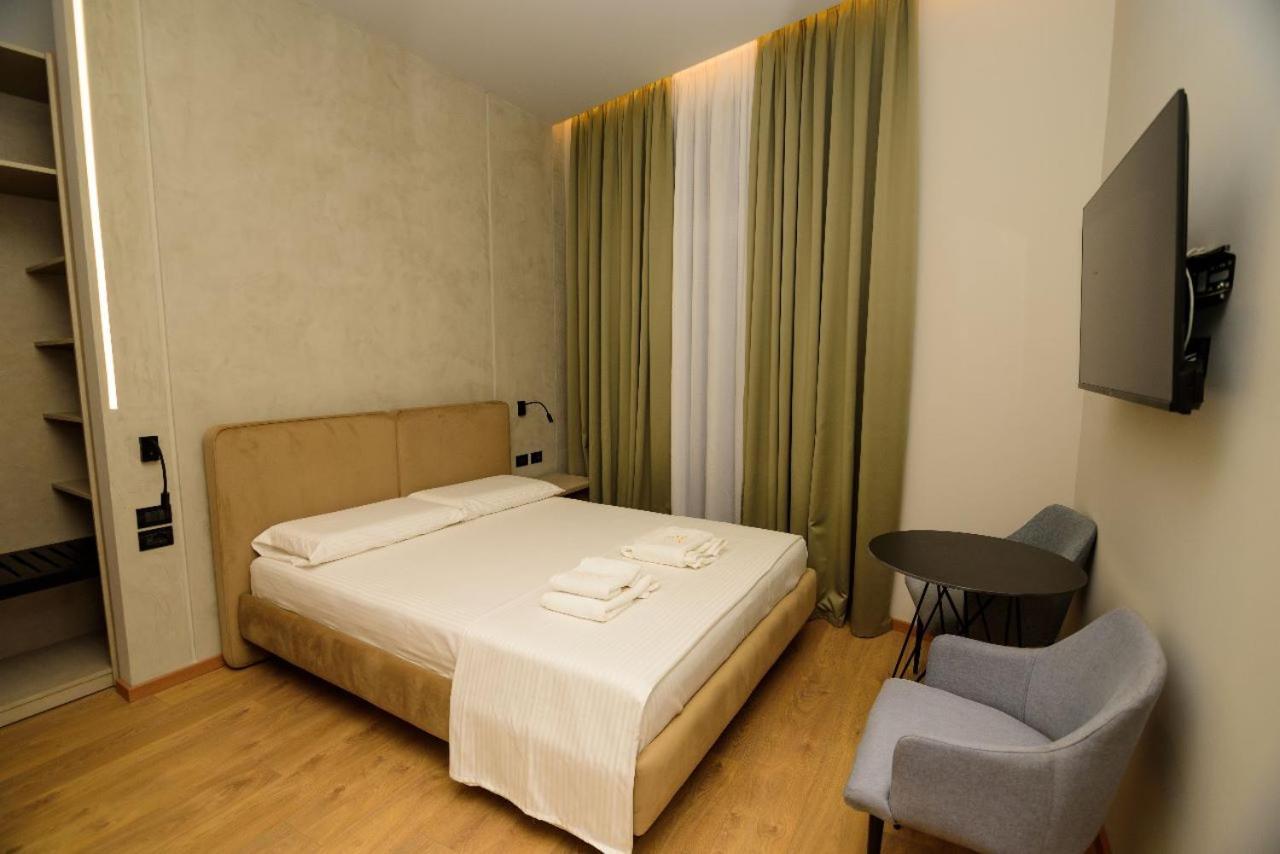 Hotel Zeneli Vlorë Εξωτερικό φωτογραφία